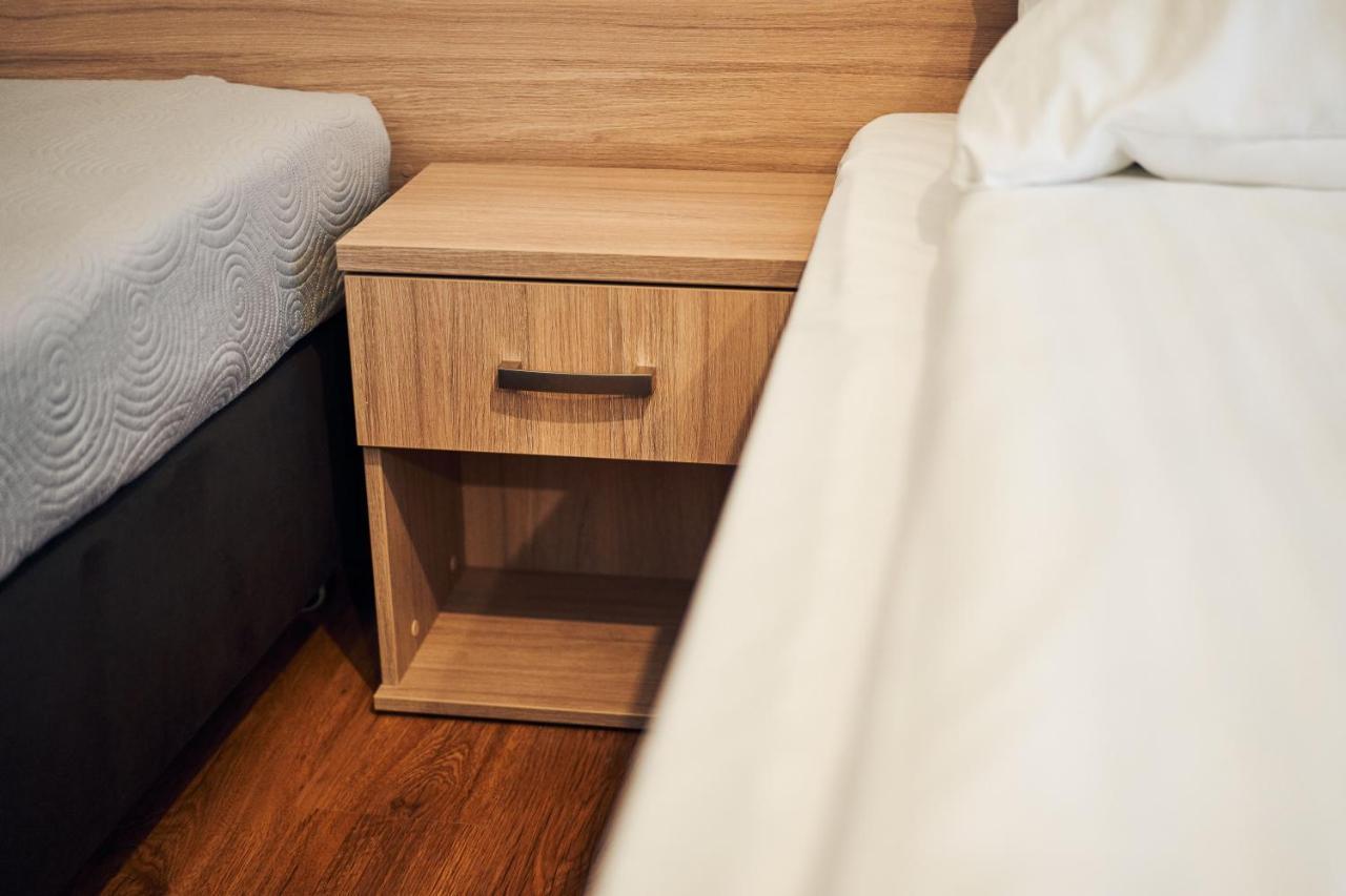 Hotel Lilia Wloszczowa ภายนอก รูปภาพ